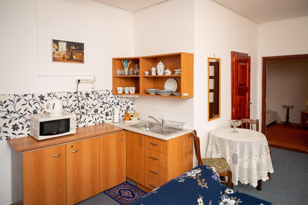 2- Izbovy Apartman Kajka V Penzion Trstena Bagian luar foto