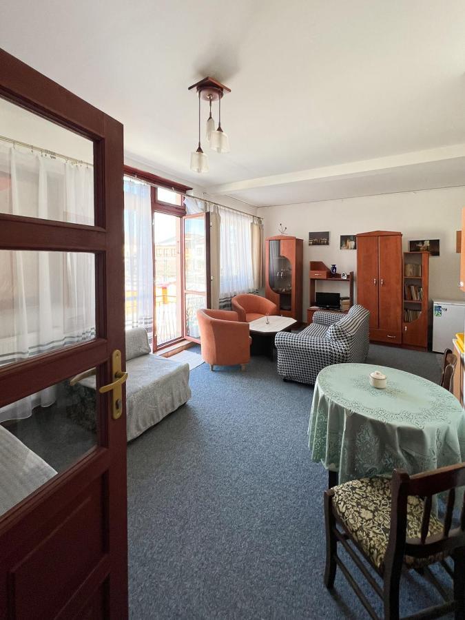 2- Izbovy Apartman Kajka V Penzion Trstena Bagian luar foto